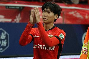 betvictor伟德-本场传射！19岁李新翔：不足的地方还有很多，要继续向老大哥学习