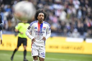 betvictor伟德官方网站-继续砸钱？记者：利物浦确实在密切关注里昂边锋马利克-福法纳