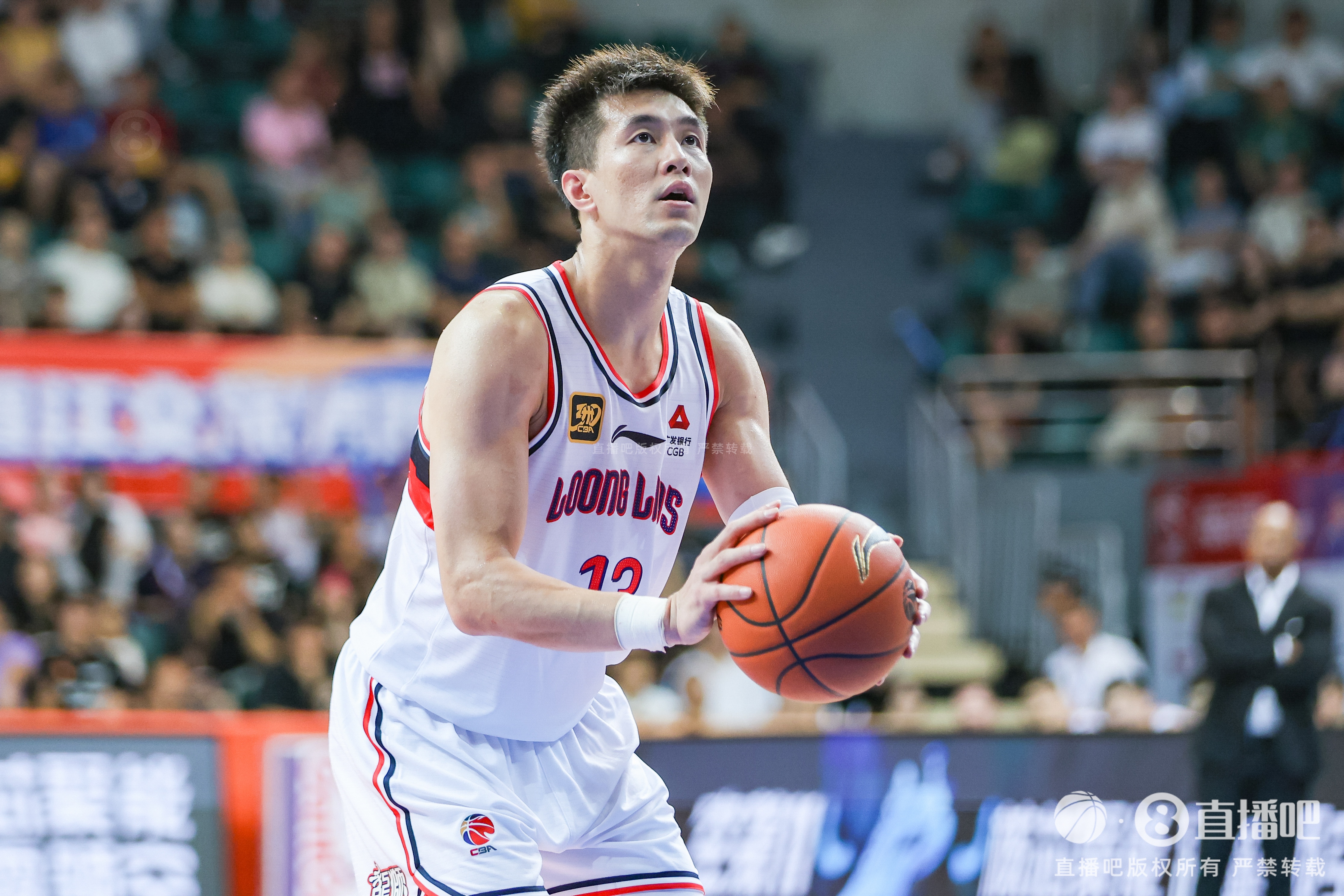 郭艾伦：28岁都算老将了？我还觉得自己是小将 28岁是年轻将